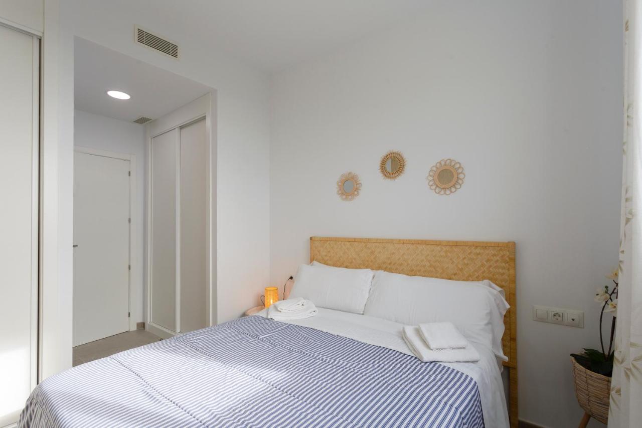 Poseidon Beach Apartment & Parking By Cadiz4Rentals Εξωτερικό φωτογραφία